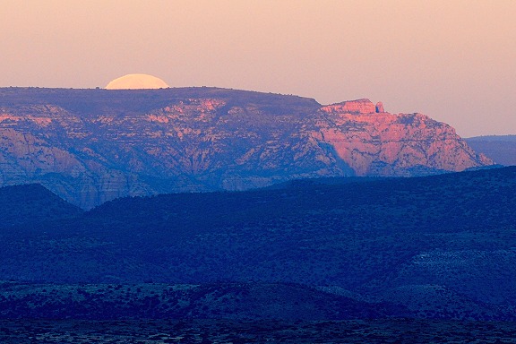 DSC_3242_2a.jpg
